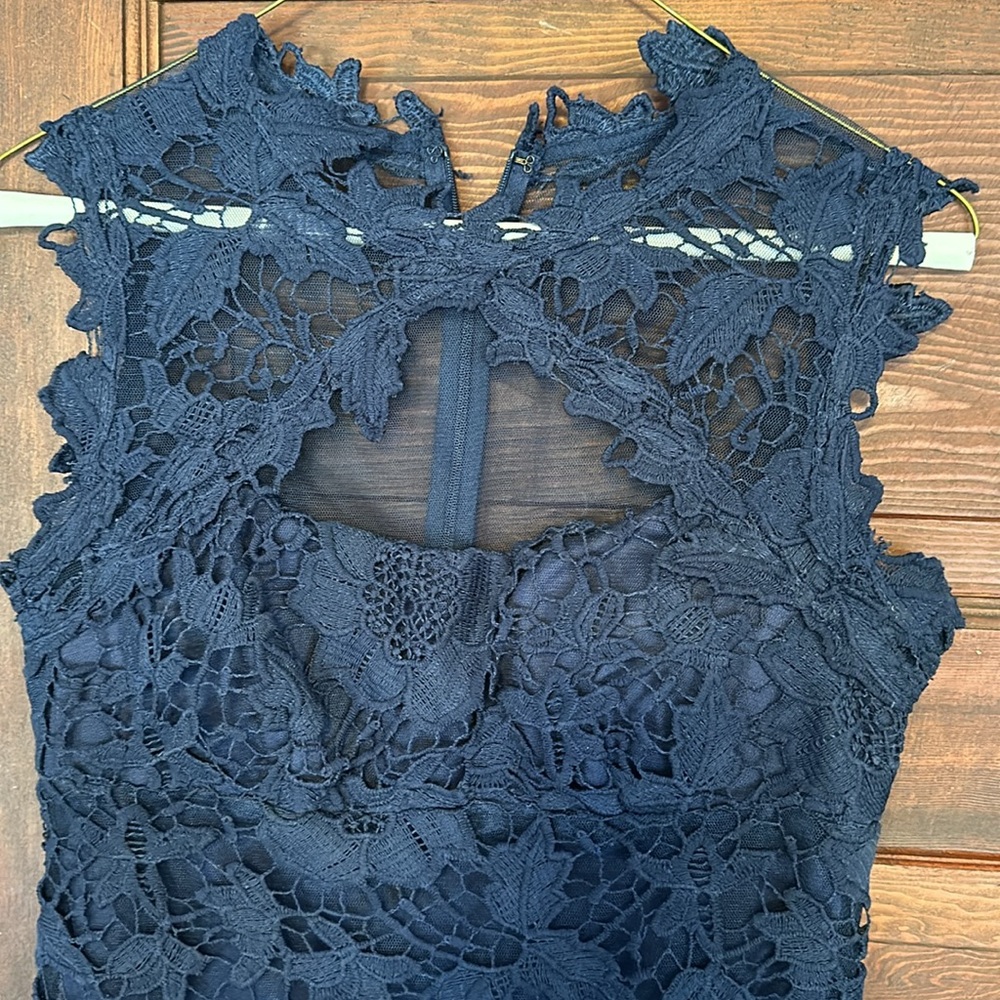 Gorgeous Betsy & Adam Sheer Navy Dress 4P
